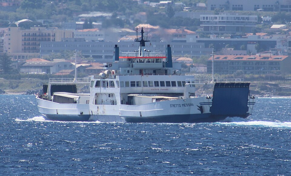 Фотография судна STRETTO MESSINA