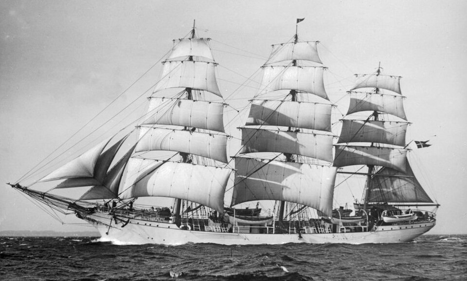 Фотография судна DANMARK