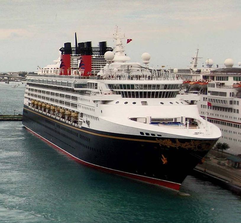 Фотография судна DISNEY WONDER