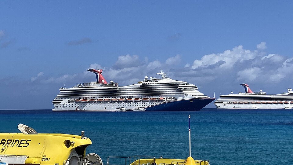 Фотография судна CARNIVAL SUNRISE