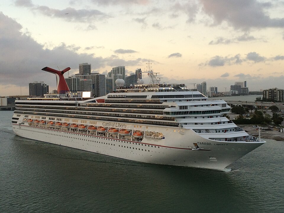 Фотография судна CARNIVAL LIBERTY