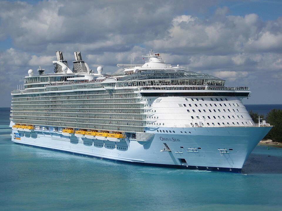 Фотография судна OASIS OF THE SEAS