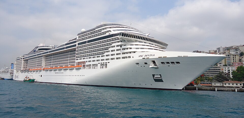 Фотография судна MSC DIVINA