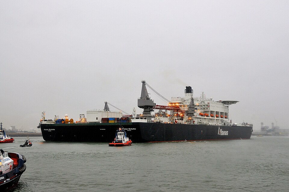 Фотография судна PIONEERING SPIRIT