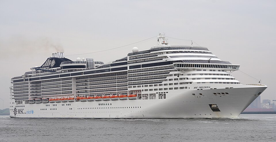 Фотография судна MSC PREZIOSA