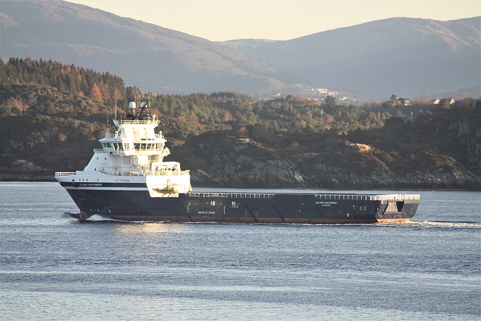Фотография судна ISLAND CONTENDER