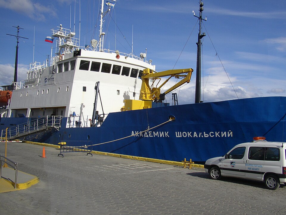 Фотография судна AKADEMIK SHOKALSKIY