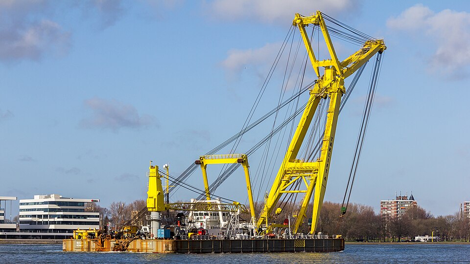 Фотография судна HEBOLIFT 10