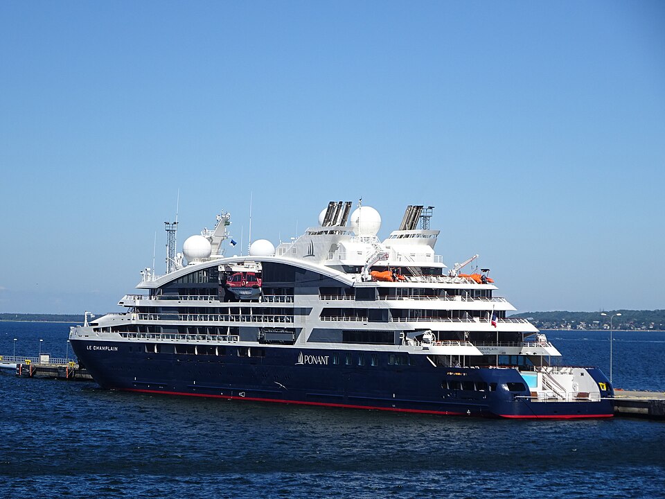 Фотография судна LE CHAMPLAIN