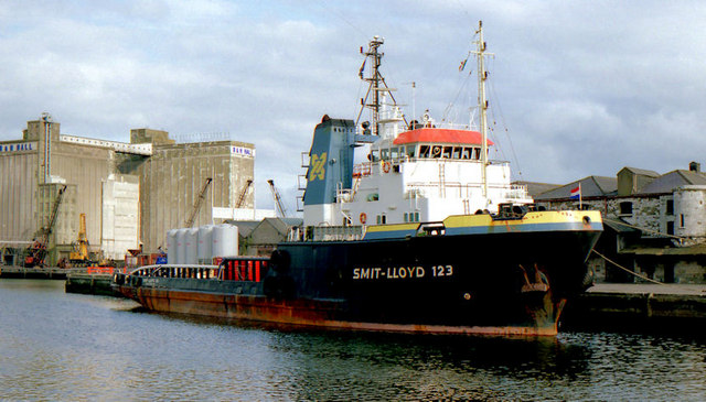 Фотография судна Судно IMO 8215912